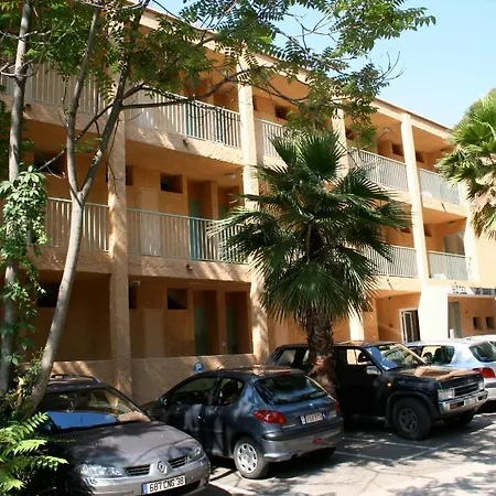 Le Petit Nice Hotel 2*